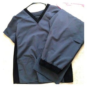 Black and gray scrub set